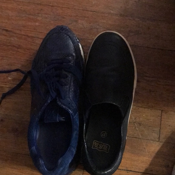 Authentic Louis Vuitton python and pony sneakers - Picture 9 of 9